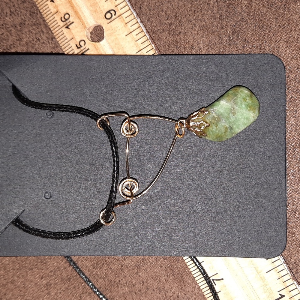 Natural green stone pendant on handmade wire wrap decor necklace